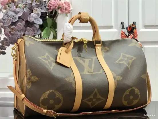 VUITTON BANDOULIÈRE 50 KEEPALL LOUIS 0505